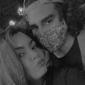 Meet your Posher, Isa